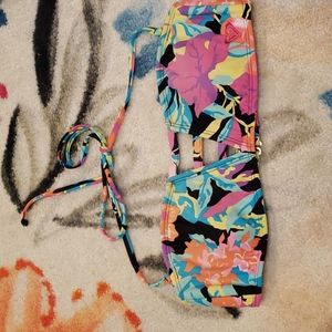 Roxy black floral bandeau bikini top, size medium